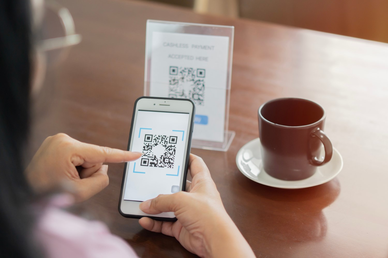 Skanowanie kodu QR telefonem